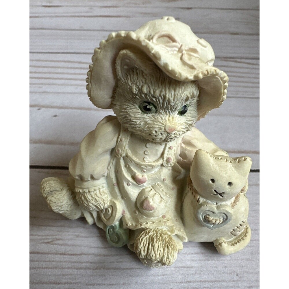 Enesco Calico Kittens Figurine1994 “Buttoned Up With Love” Vintage 2"